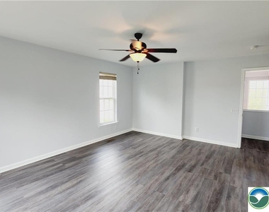 1816 Emerald Drive - Photo Thumbnail 28