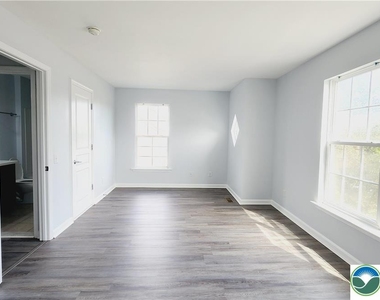 1816 Emerald Drive - Photo Thumbnail 36