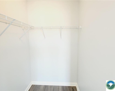 1816 Emerald Drive - Photo Thumbnail 38