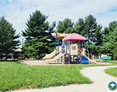 1816 Emerald Drive - Photo Thumbnail 8