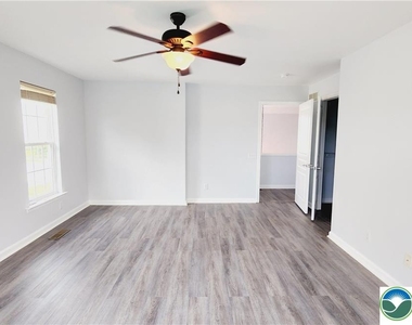 1816 Emerald Drive - Photo Thumbnail 27