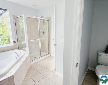 1816 Emerald Drive - Photo Thumbnail 34