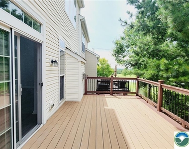 1816 Emerald Drive - Photo Thumbnail 5