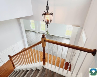 1816 Emerald Drive - Photo Thumbnail 23