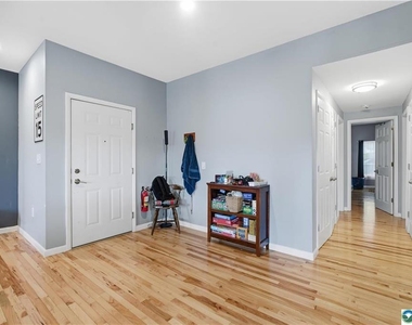 623 Walnut Avenue - Photo Thumbnail 17