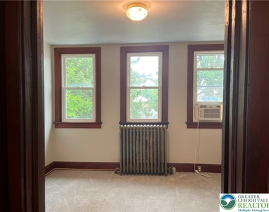 543 W Emaus Avenue - Photo Thumbnail 33
