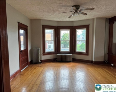 543 W Emaus Avenue - Photo Thumbnail 13