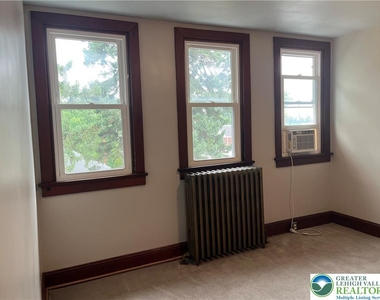 543 W Emaus Avenue - Photo Thumbnail 36
