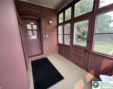 543 W Emaus Avenue - Photo Thumbnail 5