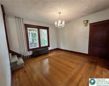 543 W Emaus Avenue - Photo Thumbnail 11