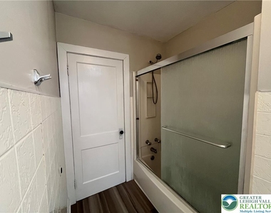 543 W Emaus Avenue - Photo Thumbnail 44