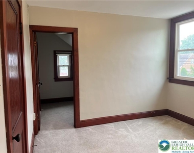 543 W Emaus Avenue - Photo Thumbnail 23