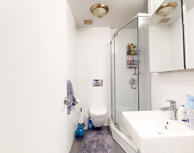 431 East 73rd Street - Photo Thumbnail 6