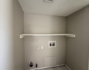 11708 Sierra Azul Drive - Photo Thumbnail 15