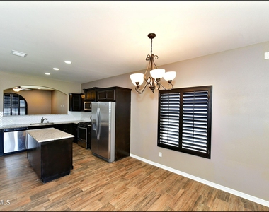 3741 Loma Adriana - Photo Thumbnail 18