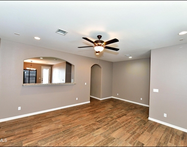 3741 Loma Adriana - Photo Thumbnail 7