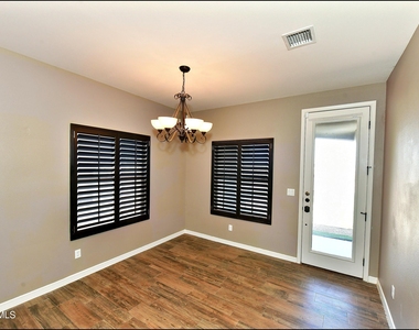 3741 Loma Adriana - Photo Thumbnail 16