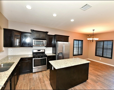 3741 Loma Adriana - Photo Thumbnail 10