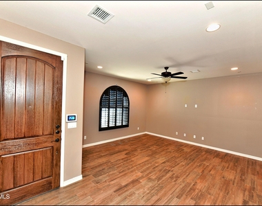 3741 Loma Adriana - Photo Thumbnail 5