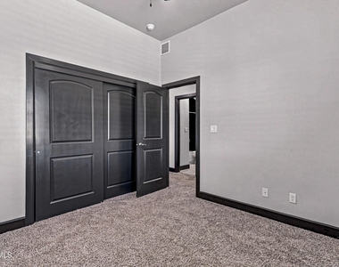 12744 Midland Court - Photo Thumbnail 17