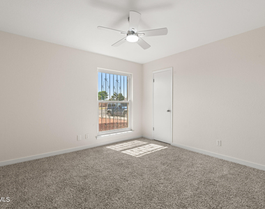 936 Oneida Drive - Photo Thumbnail 9