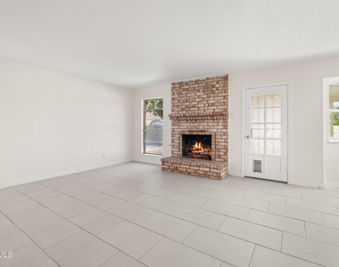 936 Oneida Drive - Photo Thumbnail 3