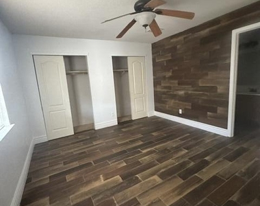 12720 Lorenzo Frias Court - Photo Thumbnail 13