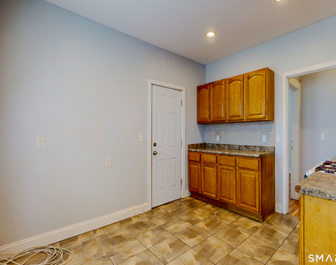 51 Mead Street - Photo Thumbnail 3