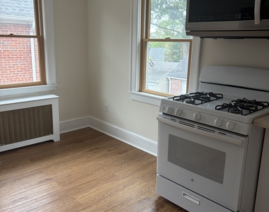 23 Locust Street - Photo Thumbnail 6