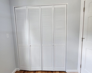 44 Rosewood Avenue - Photo Thumbnail 9