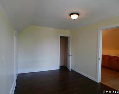1698 North Avenue - Photo Thumbnail 8