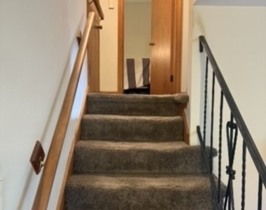 302 Berlin Street - Photo Thumbnail 14