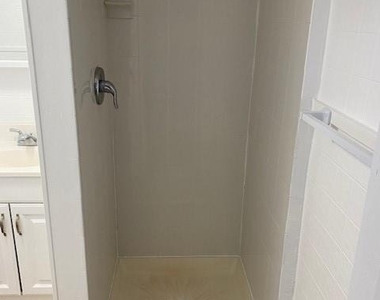 92 Terrace Avenue - Photo Thumbnail 20