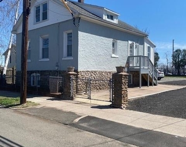 92 Terrace Avenue - Photo Thumbnail 22