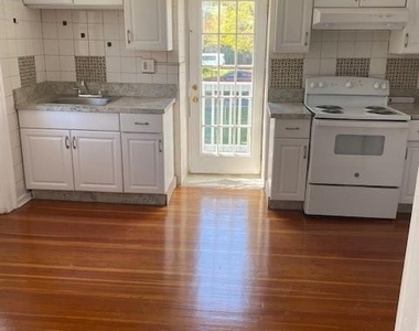 92 Terrace Avenue - Photo Thumbnail 4