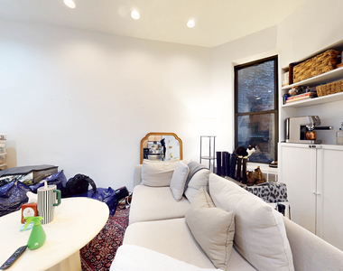 330 East 93rd Street - Photo Thumbnail 1
