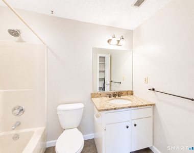 8 Barrington Drive - Photo Thumbnail 19