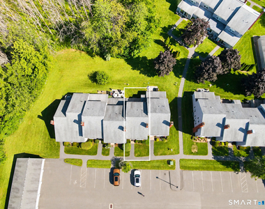 8 Barrington Drive - Photo Thumbnail 1
