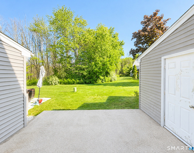 8 Barrington Drive - Photo Thumbnail 20