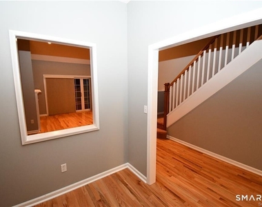 39 Ives Street - Photo Thumbnail 9