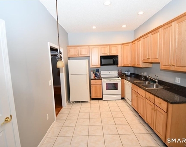 39 Ives Street - Photo Thumbnail 8