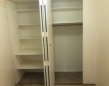 320 Fort Duquesne Blvd - Photo Thumbnail 21