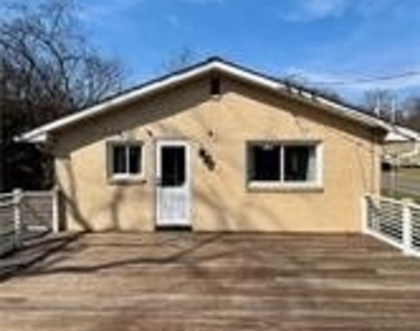 945 Stanton Ave - Photo Thumbnail 17