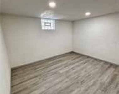 945 Stanton Ave - Photo Thumbnail 13