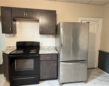 1700 5th Ave - Photo Thumbnail 5