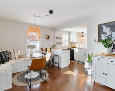 494 Serpentine Drive - Photo Thumbnail 11