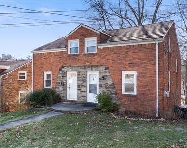 494 Serpentine Drive - Photo Thumbnail 1