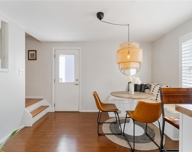 494 Serpentine Drive - Photo Thumbnail 14