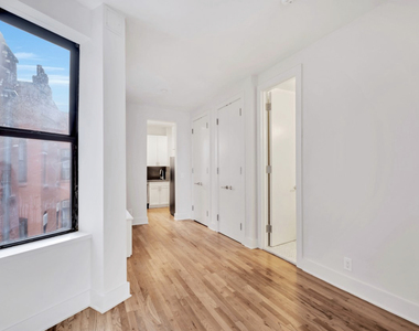 West 45th Street - Photo Thumbnail 1