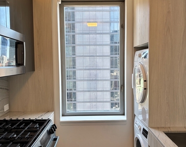  West 47th Street - Photo Thumbnail 5